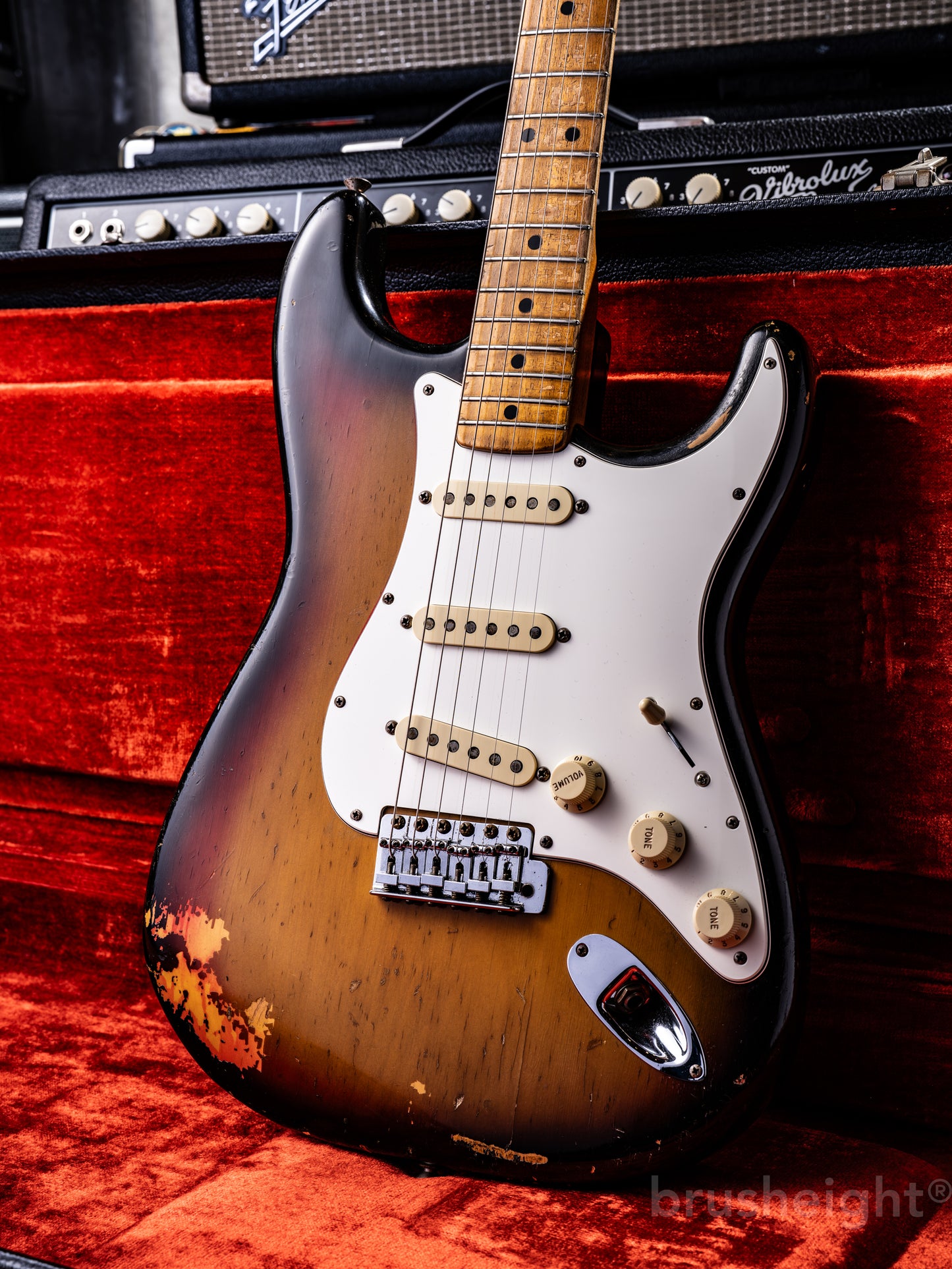 Fender 1974’s Stratocaster 3Tone Sunburst 3.4Kg!!!