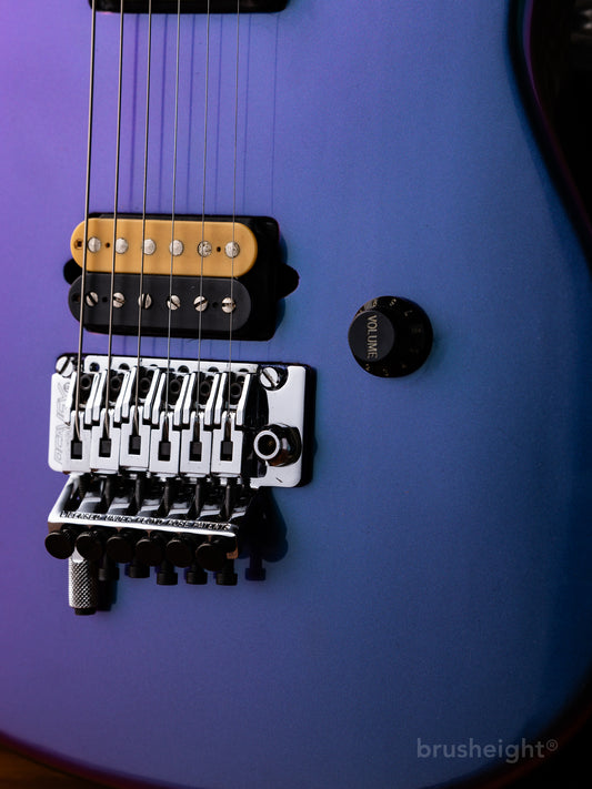 PEAVEY USA EVH Wolfgang Special Black 1996’s
“Maziora Refinish”