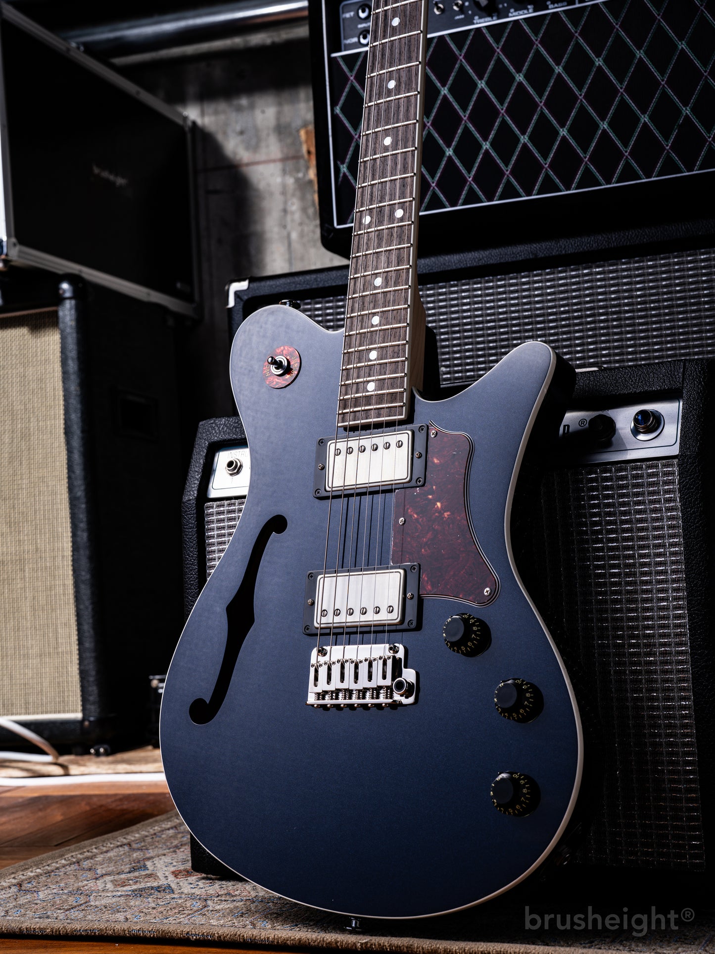 OOPEGG Supreme Collection Trailbreaker Mark-2 w.Tremolo “Midnight Blue Metallic” Brush eight Selected