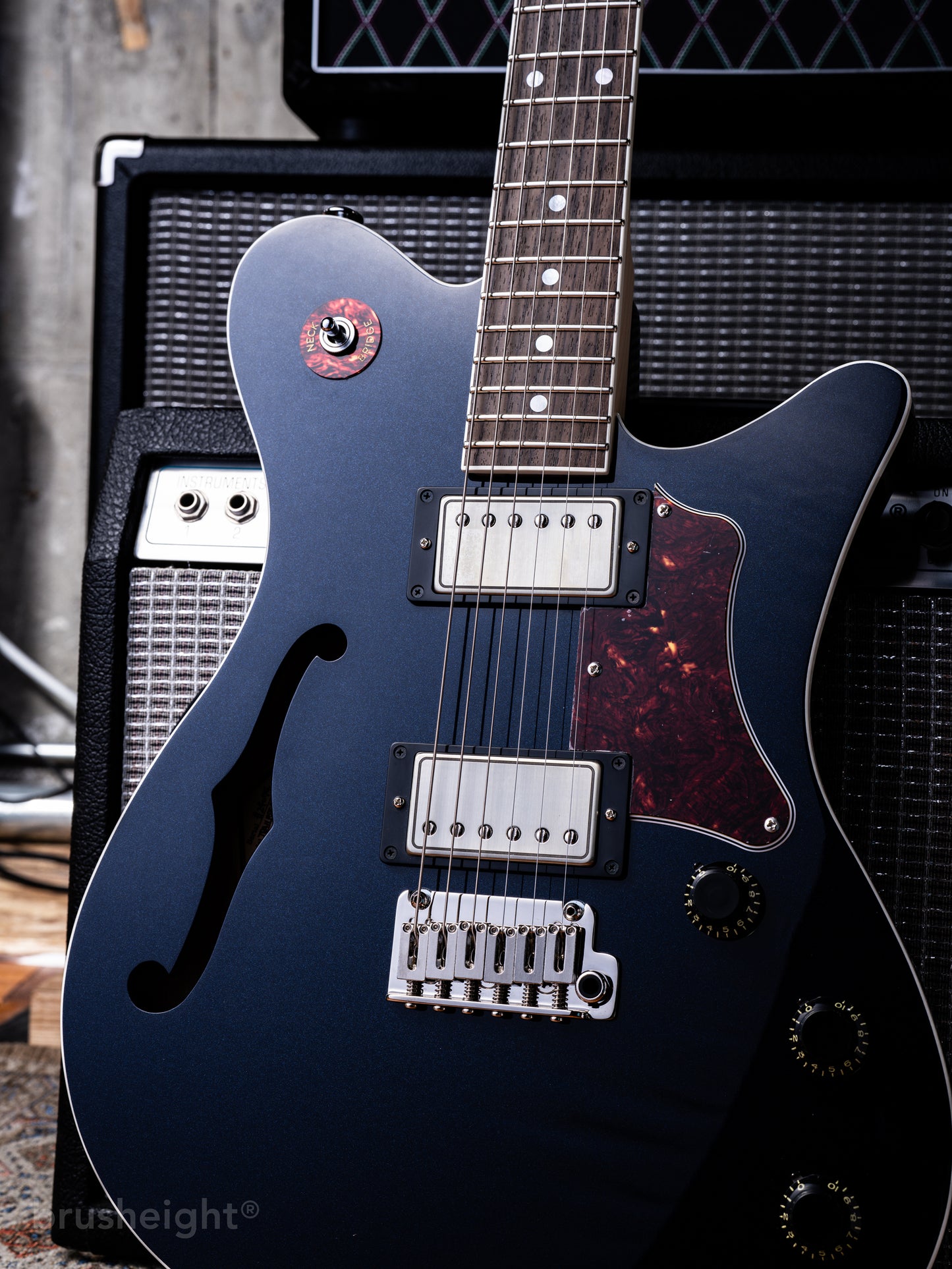 OOPEGG Supreme Collection Trailbreaker Mark-2 w.Tremolo “Midnight Blue Metallic” Brush eight Selected