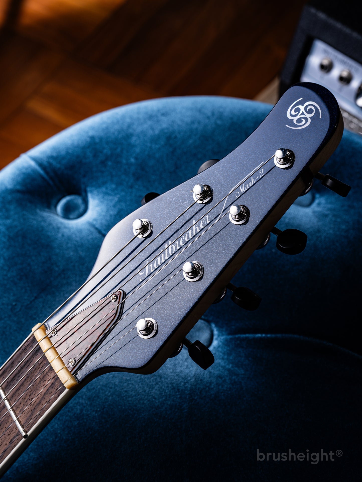 OOPEGG Supreme Collection Trailbreaker Mark-2 w.Tremolo “Midnight Blue Metallic” Brush eight Selected