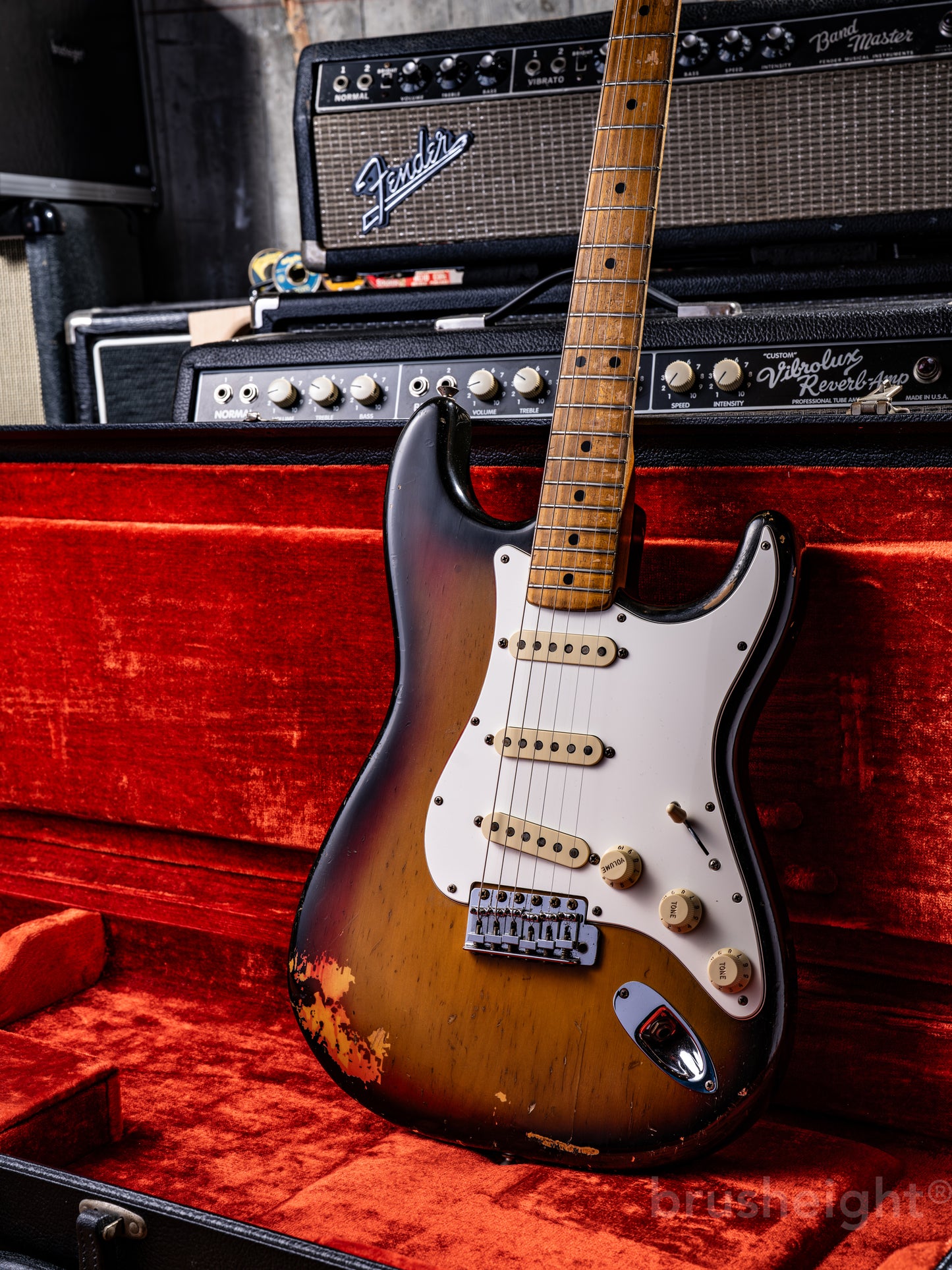 Fender 1974’s Stratocaster  3Tone Sunburst  3.4Kg!!!