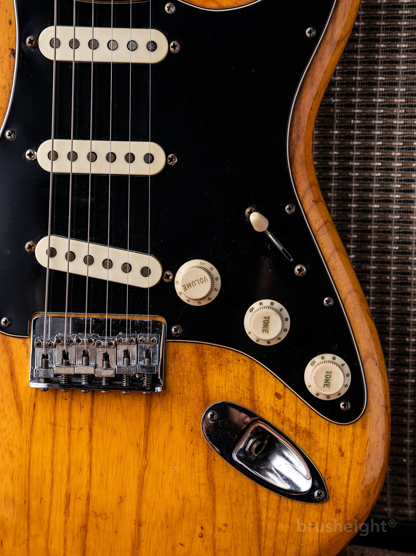 Fender Stratocaster Hardtail Natural Rosewood 1975’s SuperLightweight 3.3kg