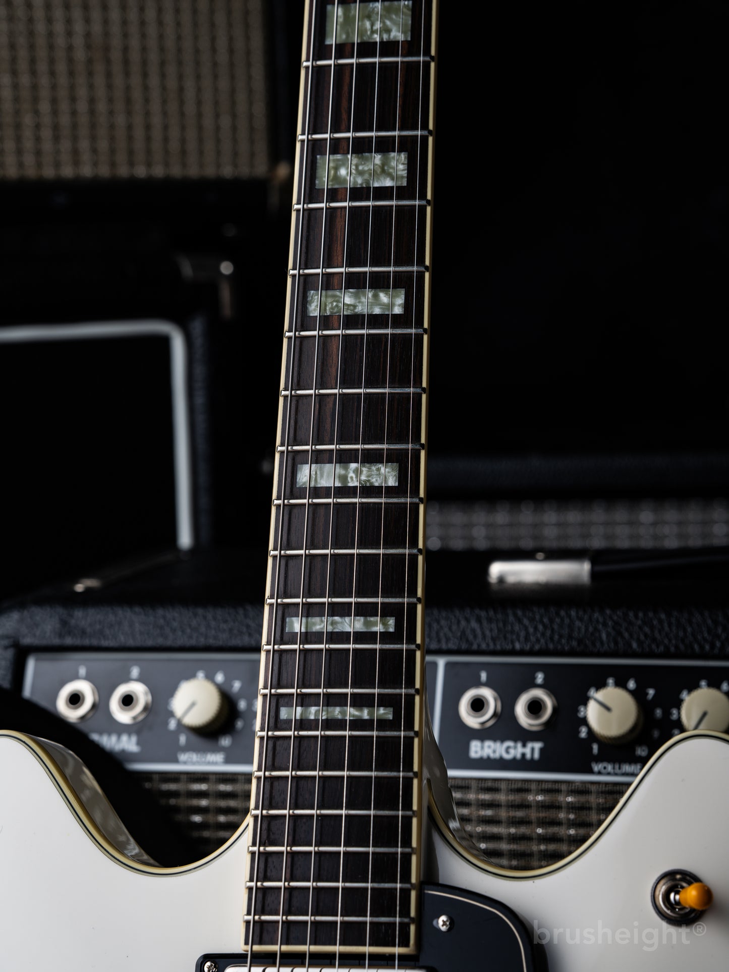 Guild Starfire™ V with Bigsby®  Newark St. Collection “Snow Crest White”