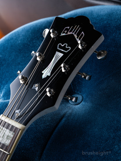 Guild Starfire™ V with Bigsby®  Newark St. Collection “Snow Crest White”