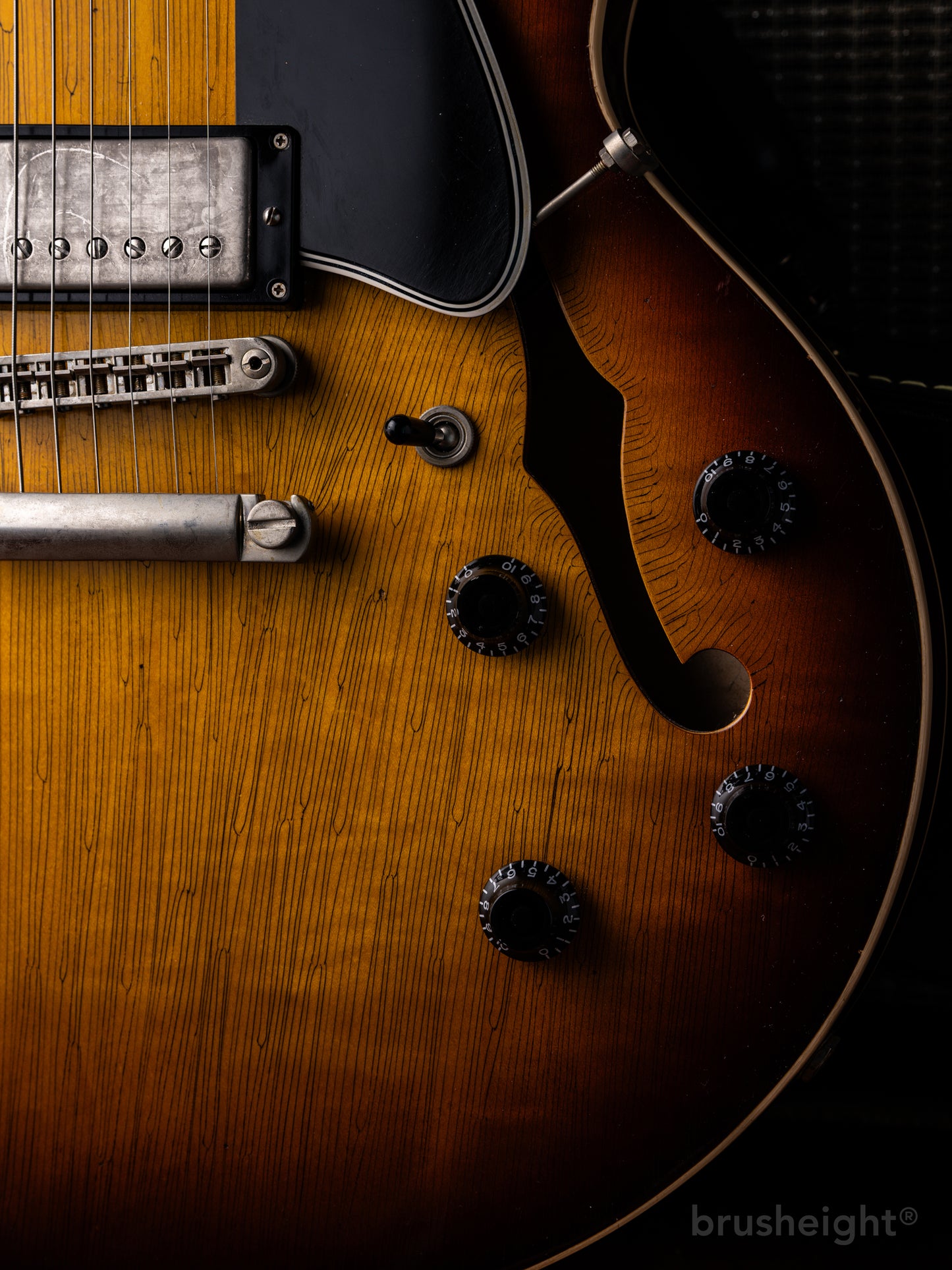 Heritage Artisan Aged Collection H-535 Semi-Hollow Original Sunburst