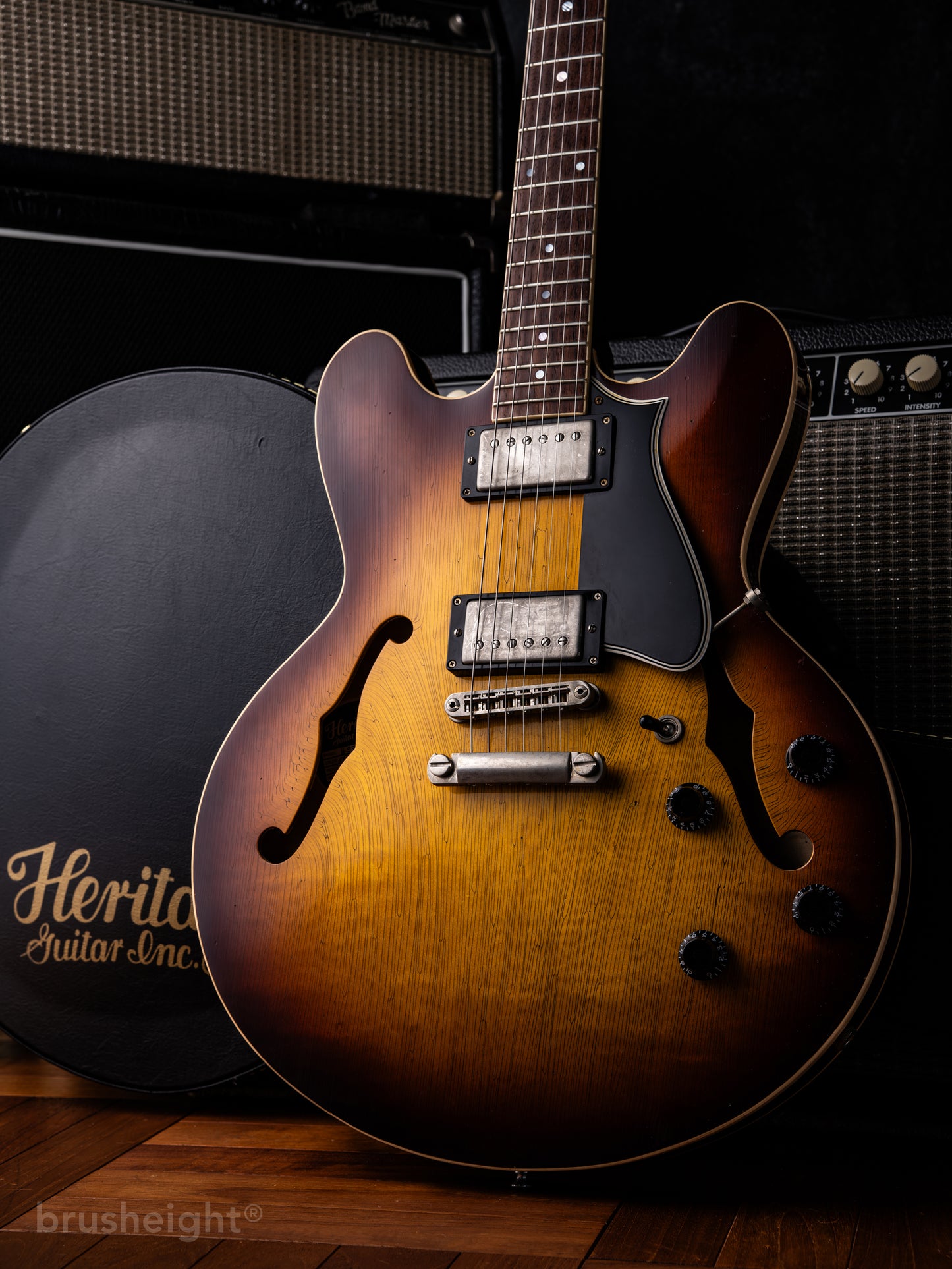 Heritage Artisan Aged Collection H-535 Semi-Hollow Original Sunburst