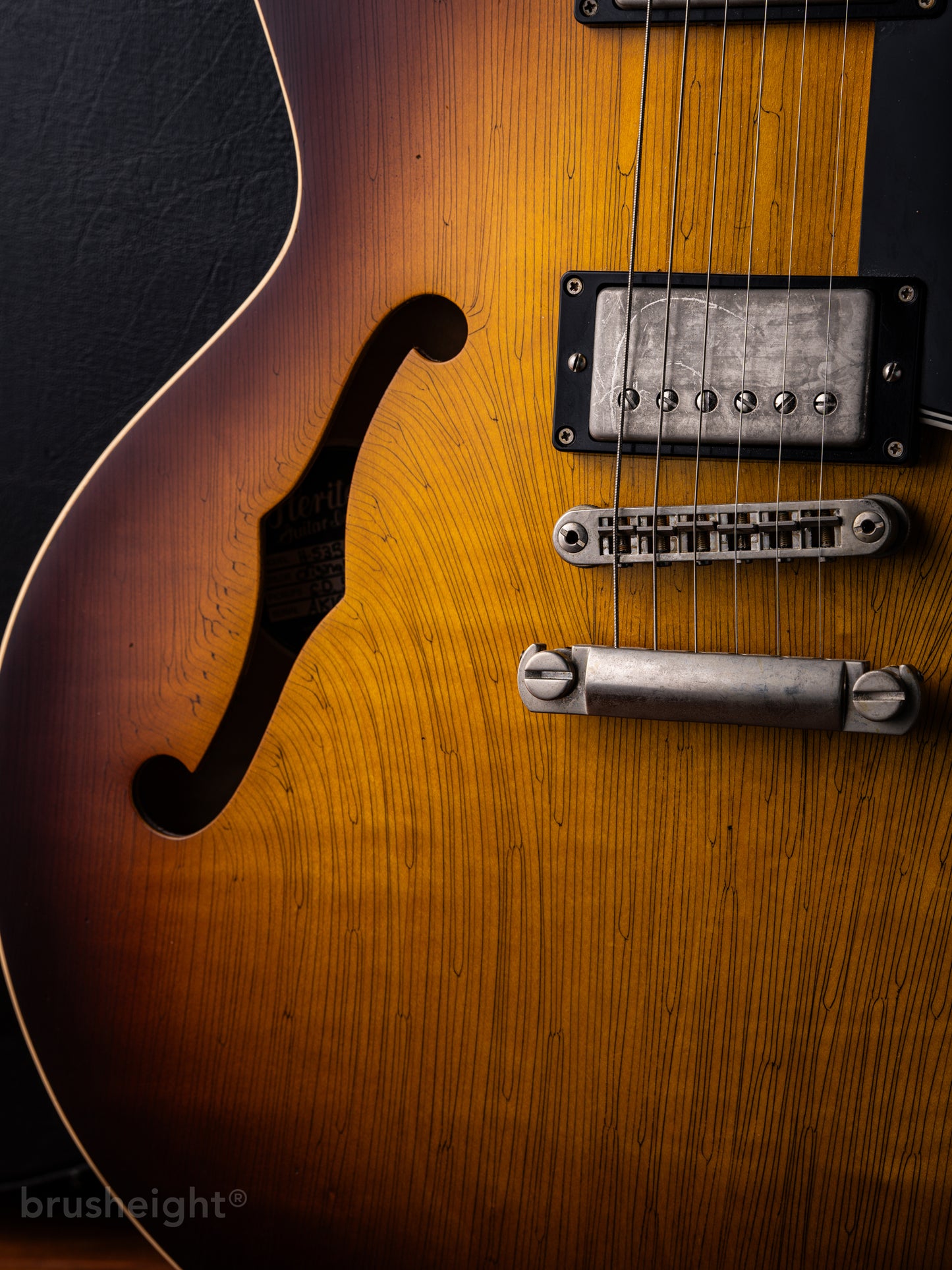 Heritage Artisan Aged Collection H-535 Semi-Hollow Original Sunburst