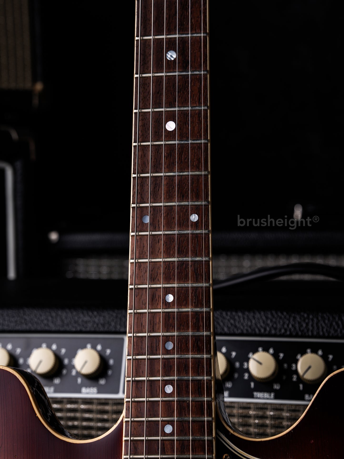 Heritage Artisan Aged Collection H-535 Semi-Hollow Original Sunburst