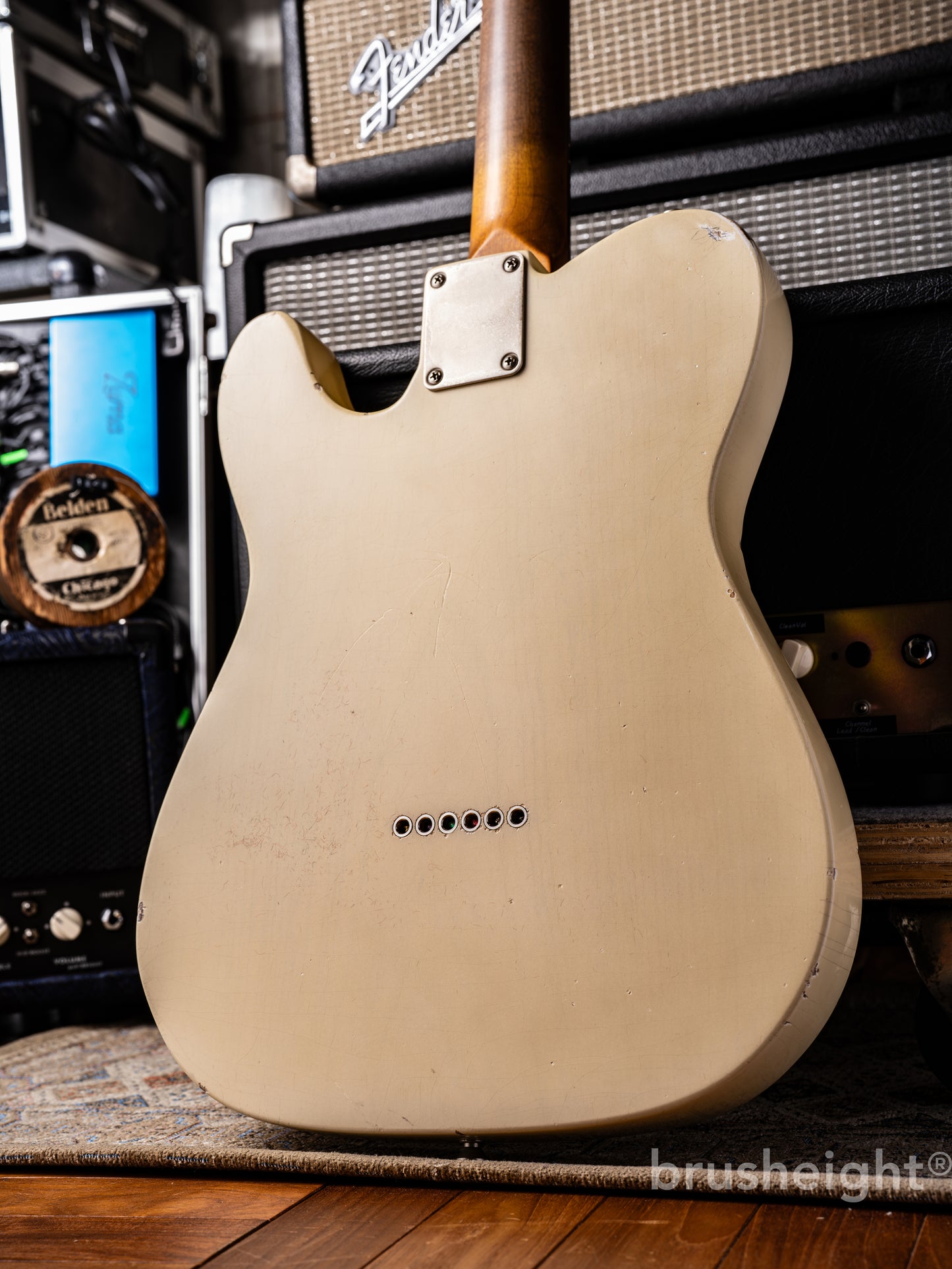 TMG Guitar Co. Gatton Aged Tinted Olympic White “Medium Checking" Like Robben