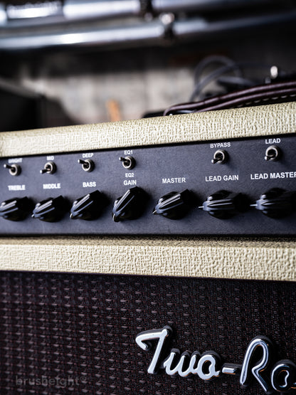 Two Rock Custom Reverb Signature V3  50/100 W  112 Cab Set